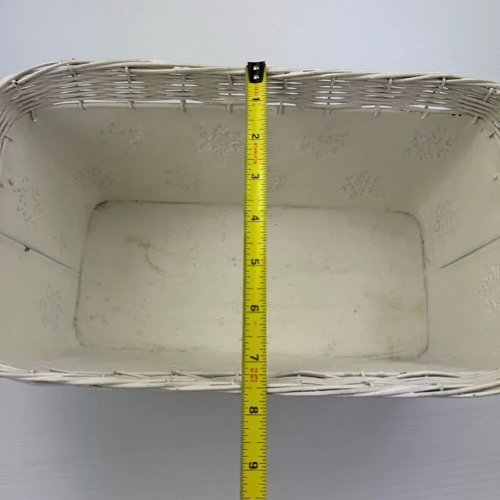 Wicker Woven Metal White Basket With Handles And Snowflakes